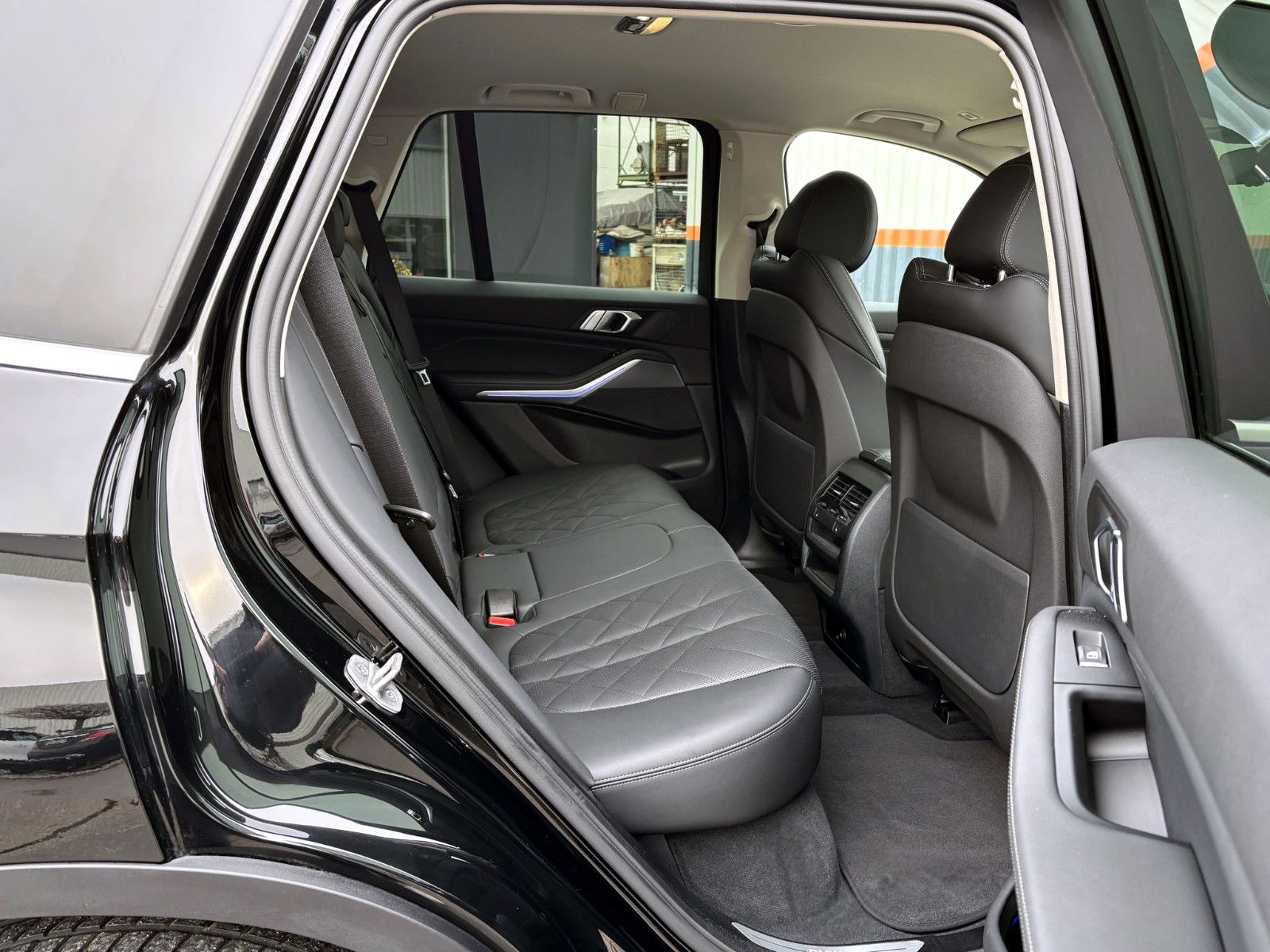 Fahrzeugabbildung BMW X5 xDrive 40i Steptr. ACC 360° LED CarPlay SHZ