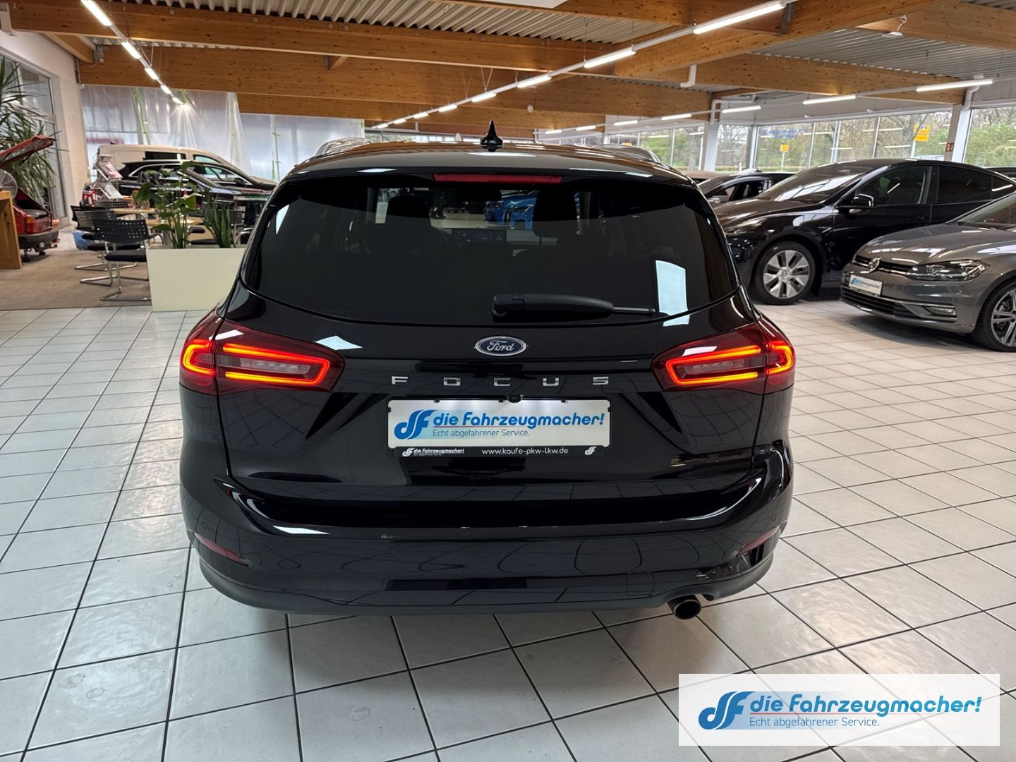 Fahrzeugabbildung Ford Focus Turnier Titanium X Navi Digitales Cockpit