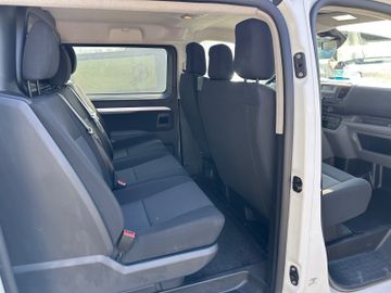 Bild 21 Opel Vivaro DoKa M Edition 6-Sitzer Doppelkabine+PDC+