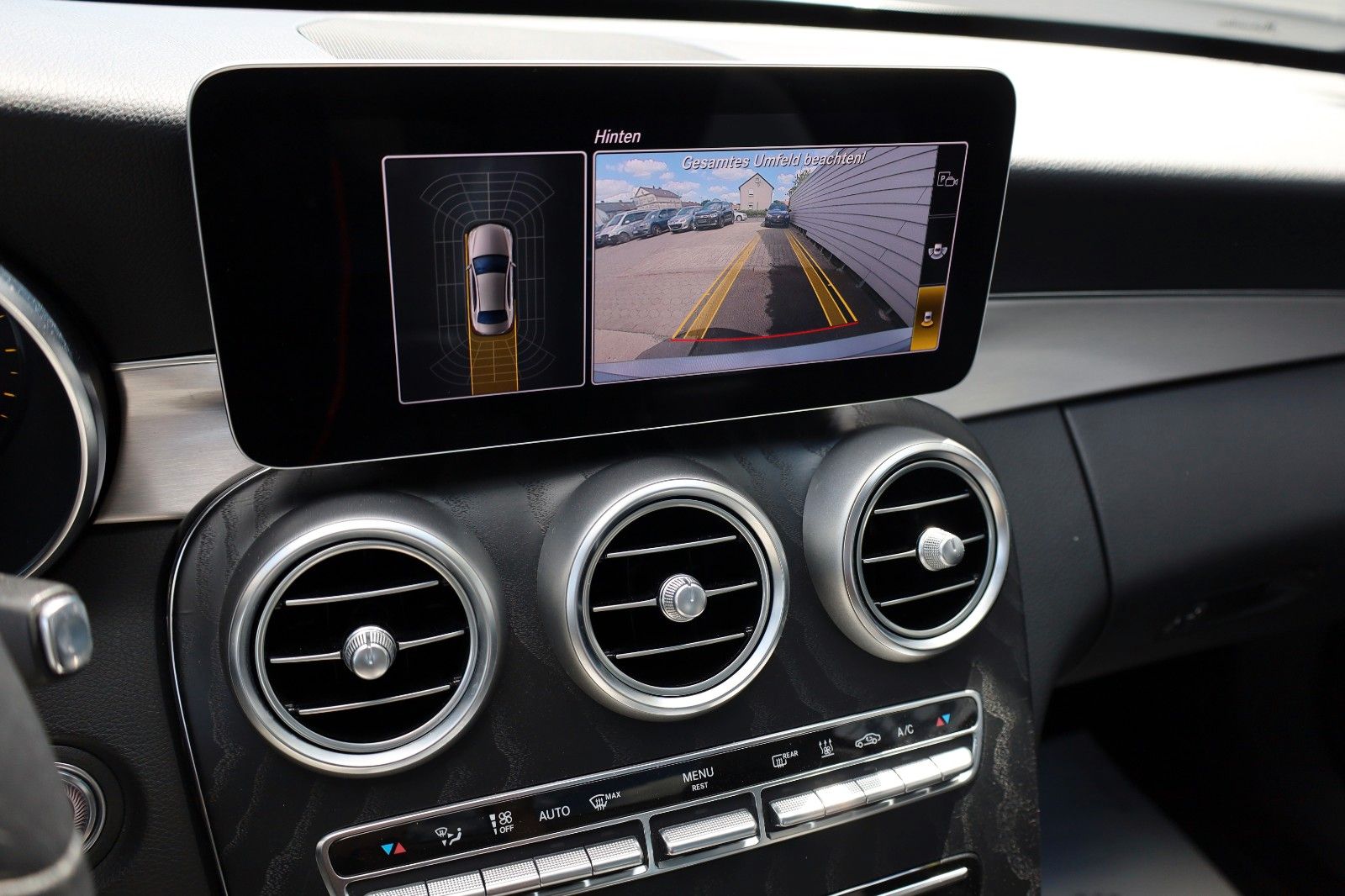 Fahrzeugabbildung Mercedes-Benz C 300 de Lim. Avantgarde Leder,Navi,LED,Panorama