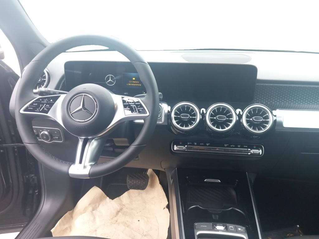 Fahrzeugabbildung Mercedes-Benz GLB 200 d Pano-Dach*Multibeam*Keyless-Go*Kamera*