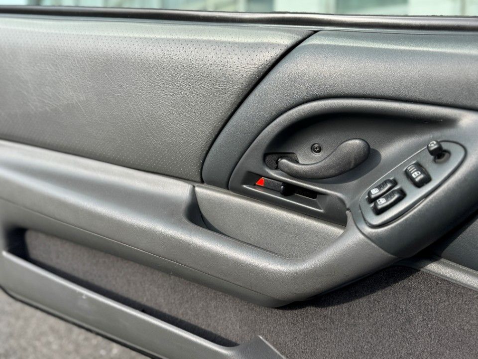 Fahrzeugabbildung Chevrolet Camaro Targa 3.8 deutsches Fzg erst 83.400 KM