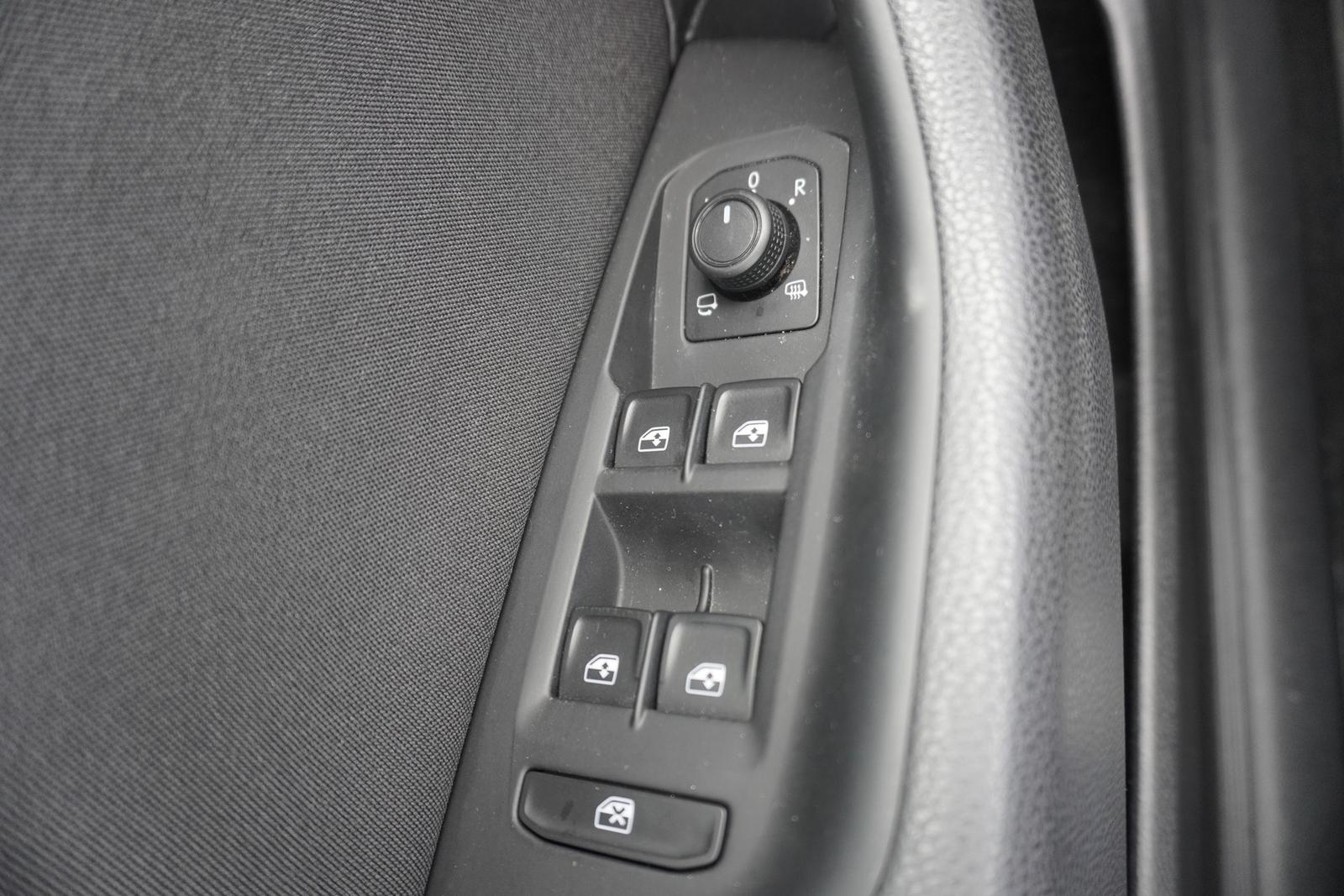 Volkswagen Passat 1.5 TSI DSG Business LED ACC Navi, миниатюра 15