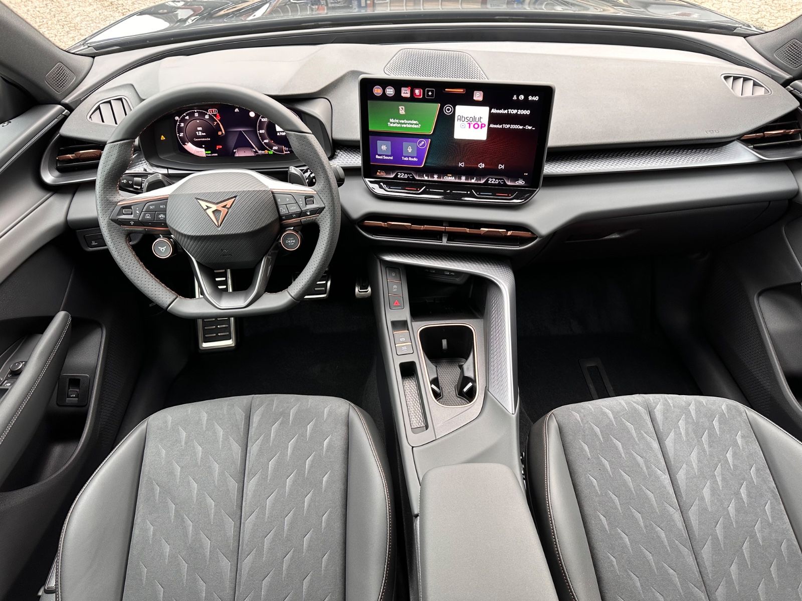 Fahrzeugabbildung CUPRA Terramar 1.5 eTSI DSG AHK/ACC/LED/RFK/APP