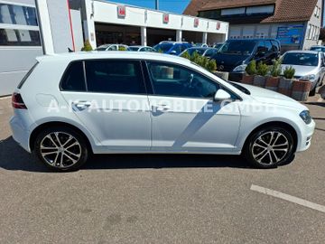 Volkswagen Golf - 10