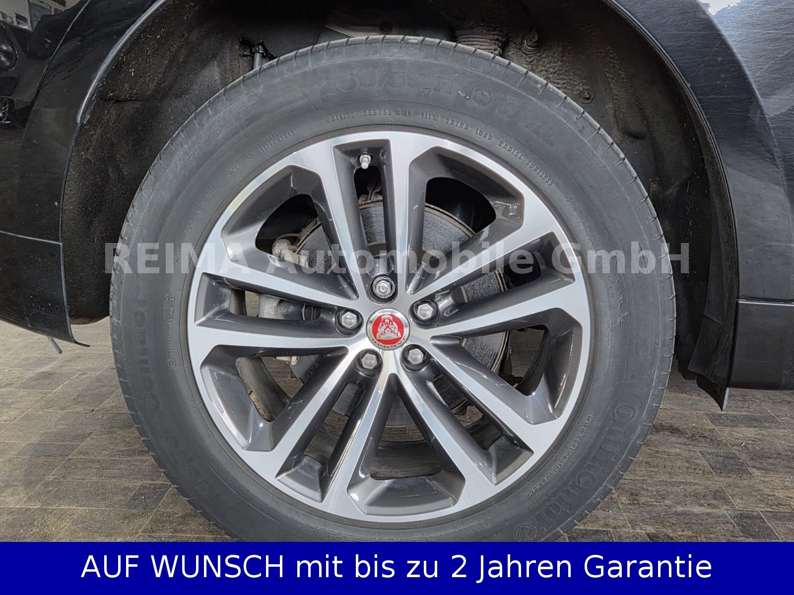 Fahrzeugabbildung Jaguar F-PACE R-Sport AWD, Pano, Meridian,