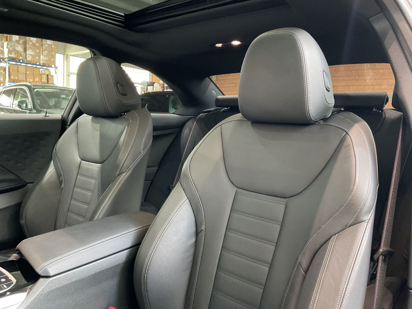 Fahrzeugabbildung BMW 230i M Sportpaket HK HiFi Glasdach ACC Stop&Go