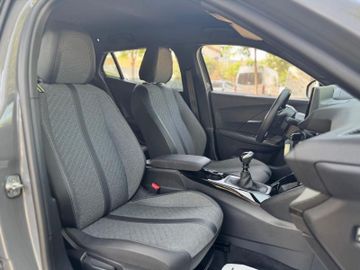 Peugeot 2008 - 10