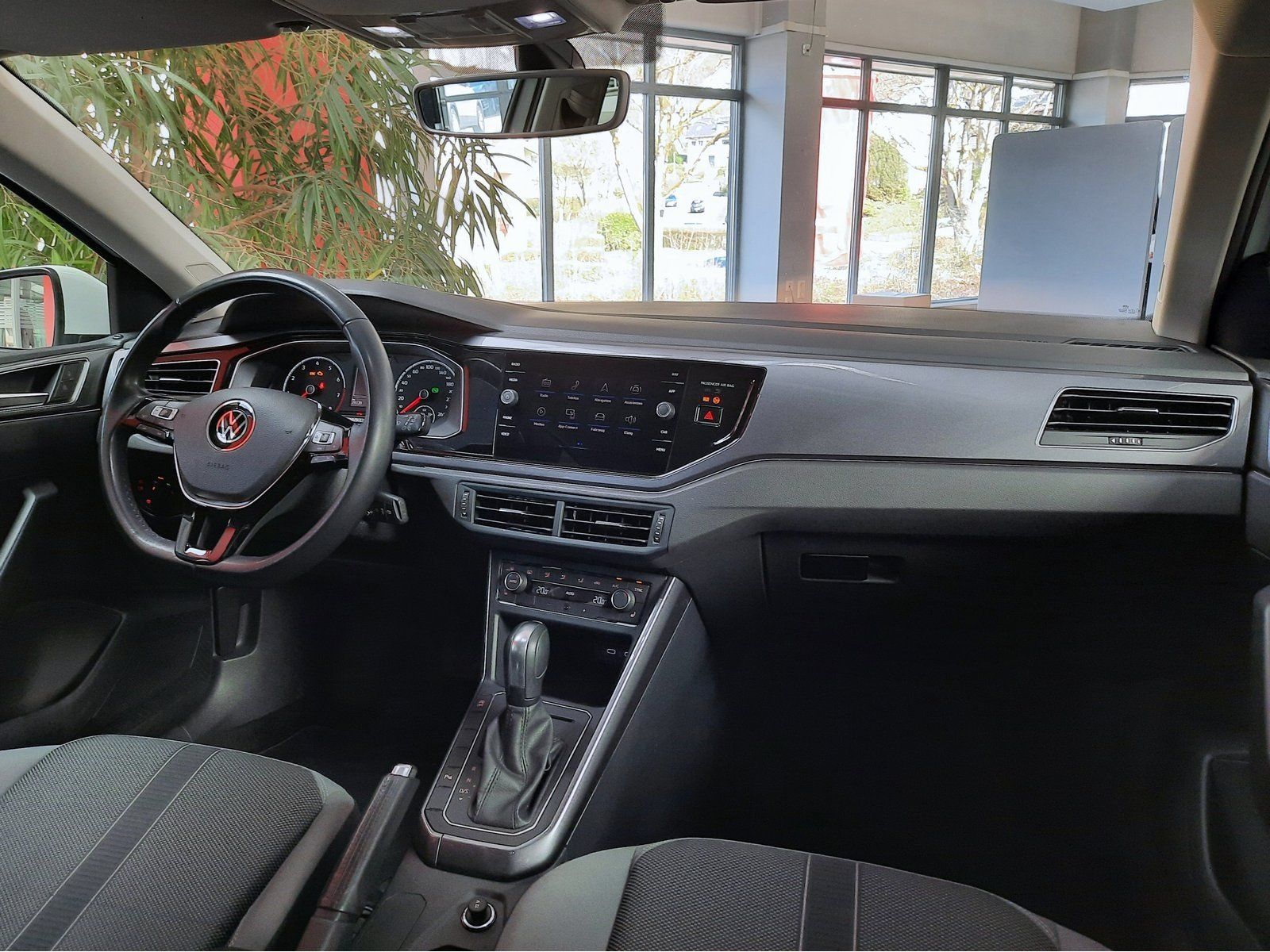 Fahrzeugabbildung Volkswagen Polo Highline TSI DSG *Klima*PDC*Sitzhzg*App-Co*