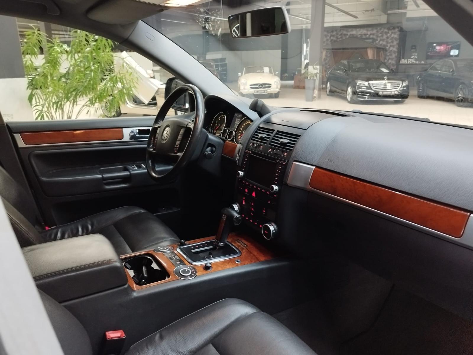 Volkswagen Touareg 2005 — photo 18