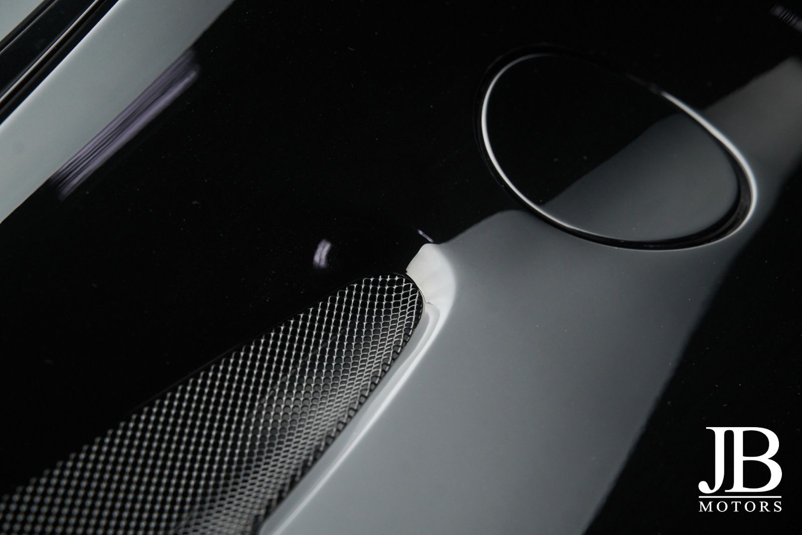 Fahrzeugabbildung Ferrari F12 Carbon Lift LED JBL Kamera Electric Seats