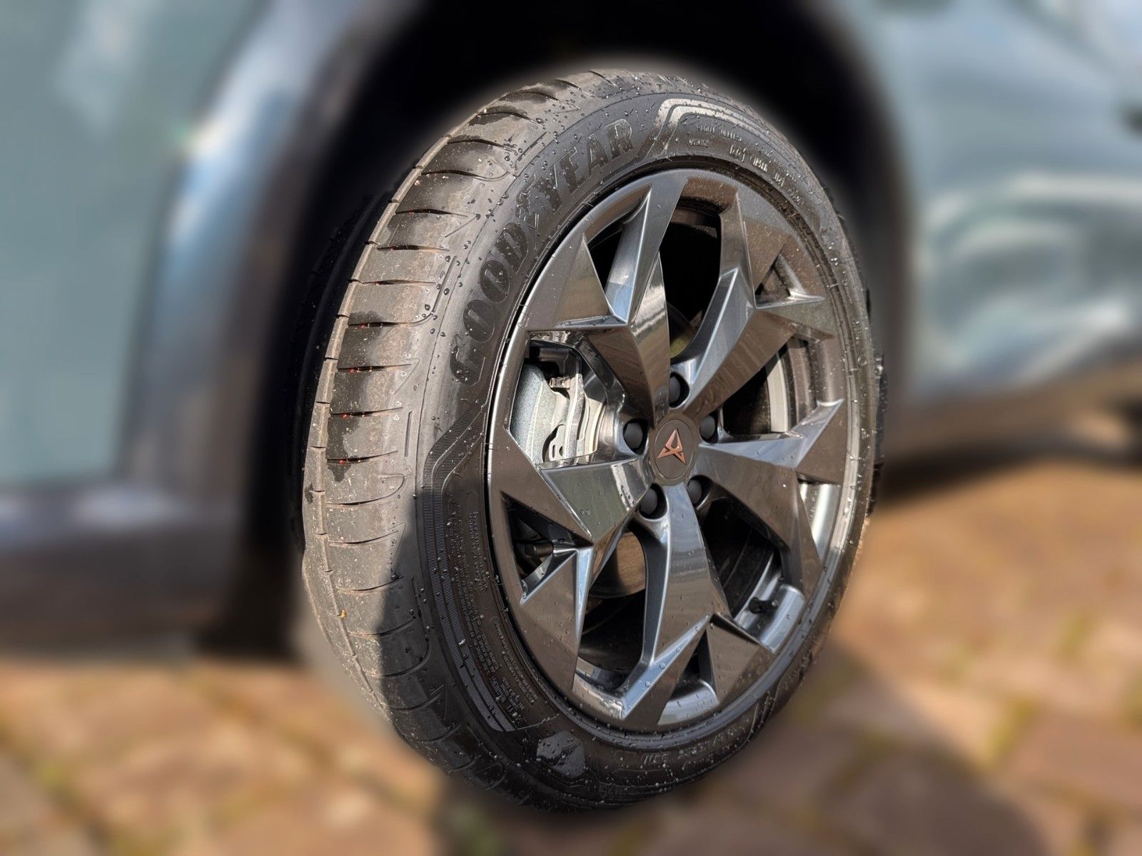 Fahrzeugabbildung CUPRA Formentor 1.5 eTSI 110 kW