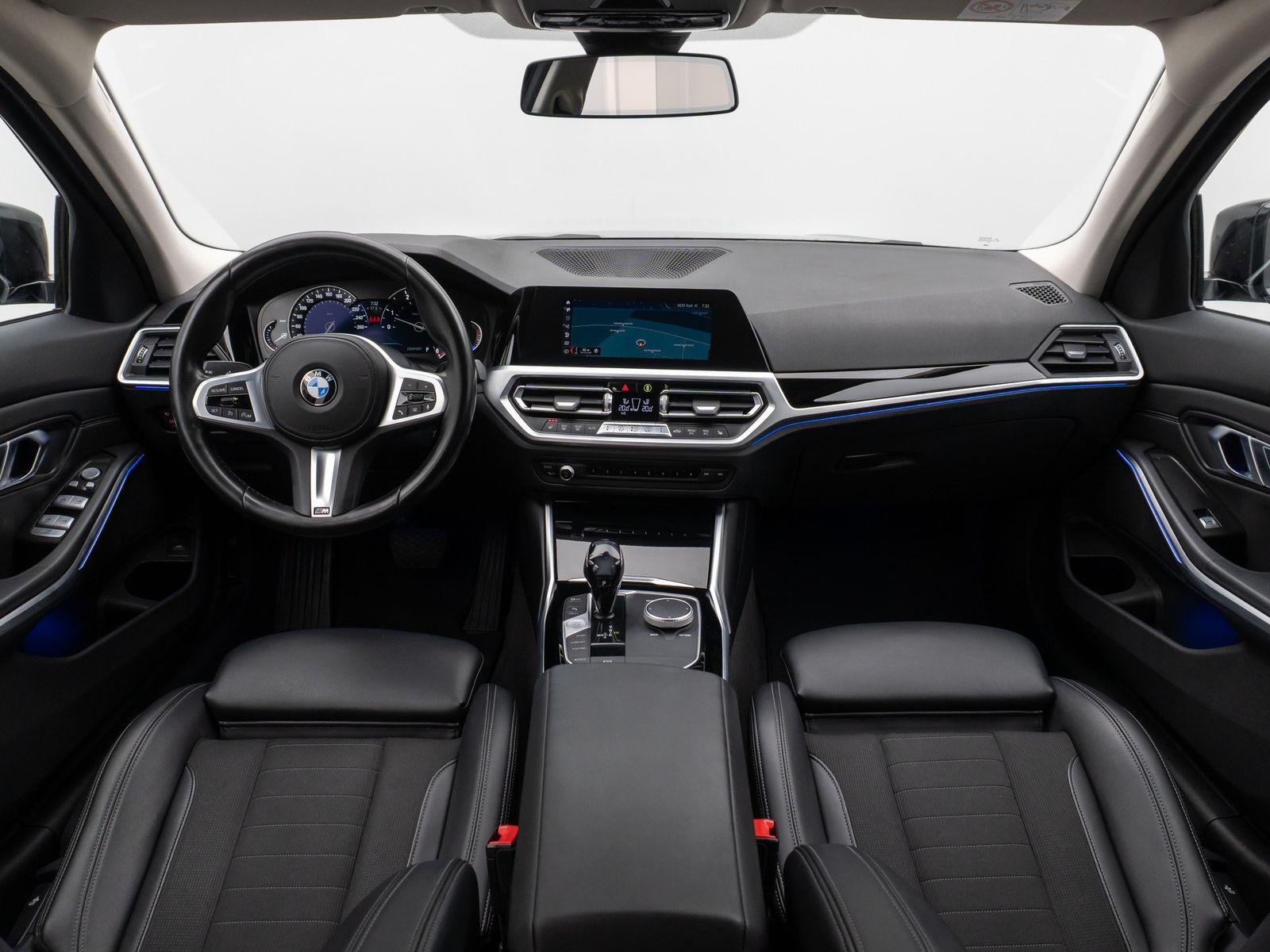Fahrzeugabbildung BMW 330d xD SportLine Kamera CockPit+HUD Lordos LED