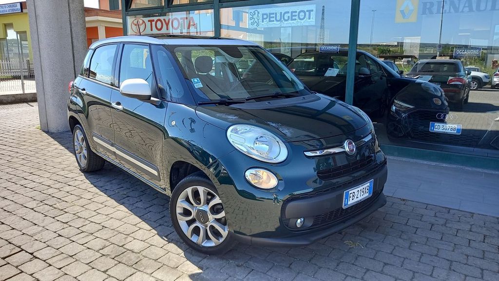 Image of Fiat 500L Living