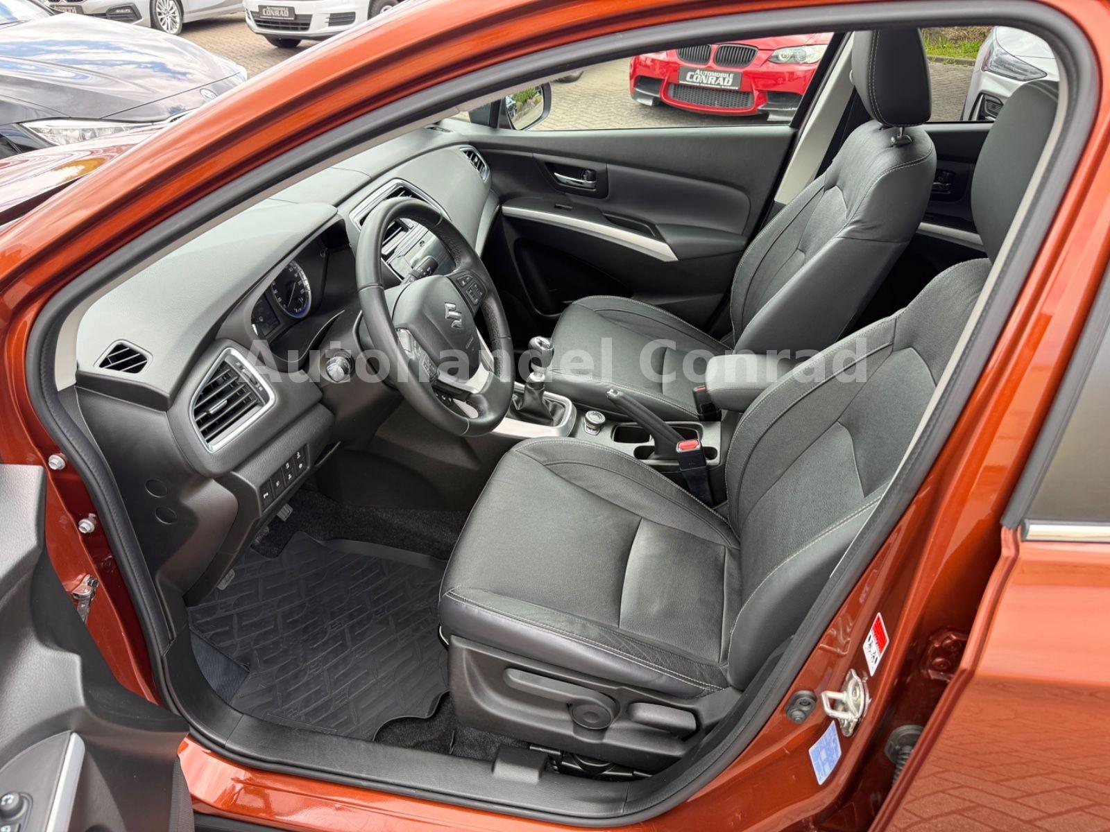 Suzuki (SX4) S-Cross 1.4 BoosterJet*4WD*LEDER*AHK*LED