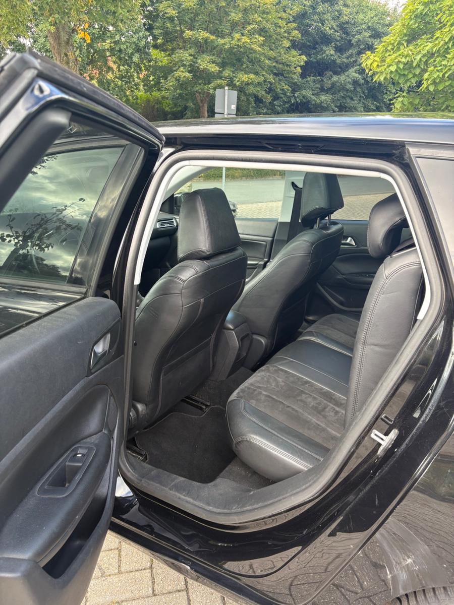 Peugeot 308 2015 — photo 8