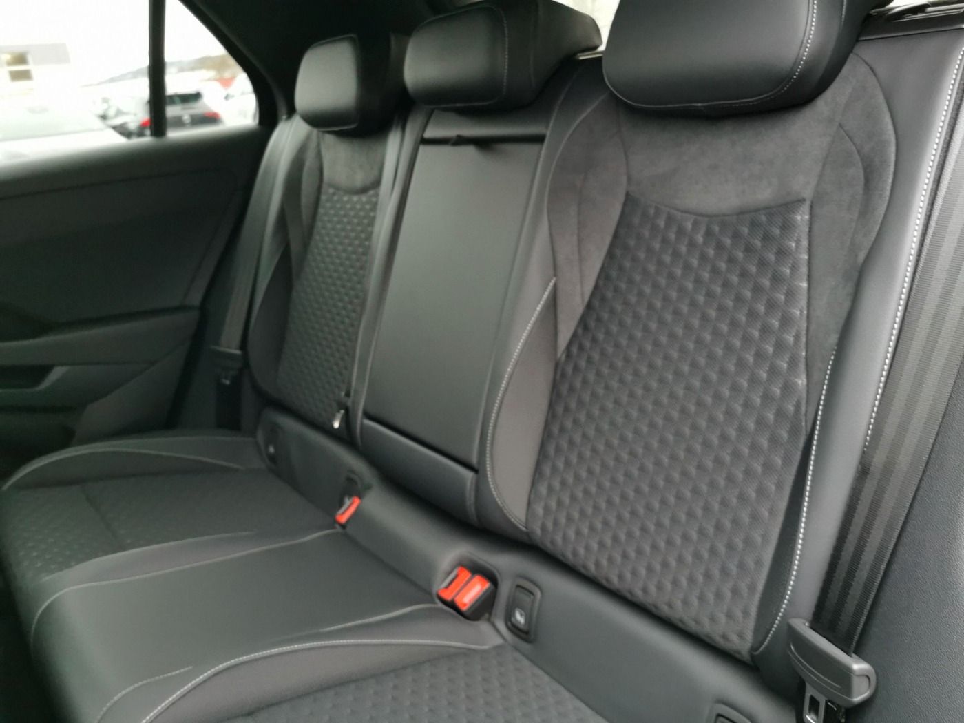 Volkswagen T-Roc - Bild 13