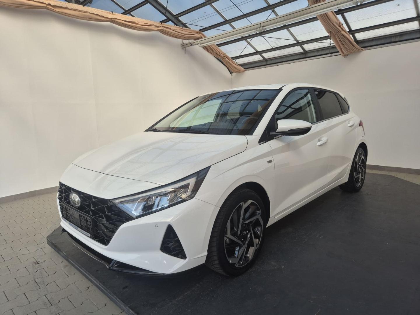 Hyundai i20 Prime Mild-Hybrid 100PS RFK Bose Navi LED