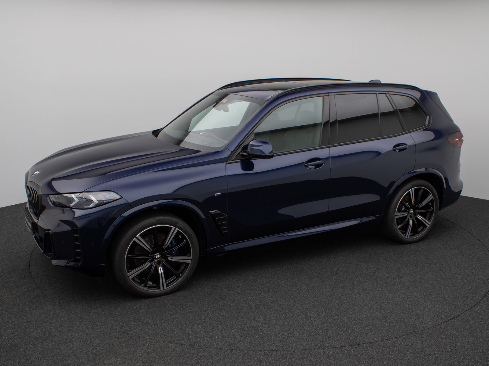 Fahrzeugabbildung BMW X5 xD30d M Sport Pro Panoram 360°HUD DAB H/K 22"
