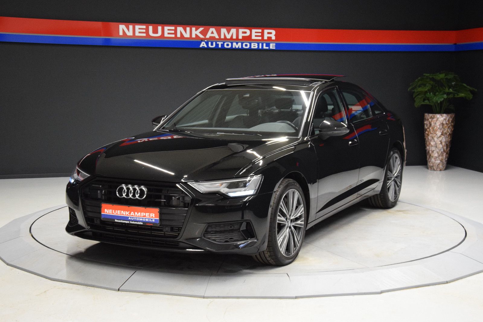 Fahrzeugabbildung Audi A6 Lim. 55 TFSI quattro Sport Pano Leder ACC