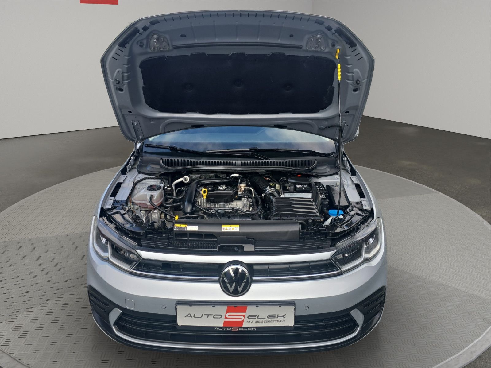 Fahrzeugabbildung Volkswagen Polo VI OPF Life LED PDC App-Connect NEUES MODEL