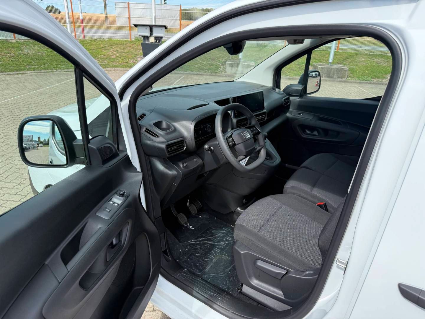 Fahrzeugabbildung Fiat Doblo M LIGHT KAWA