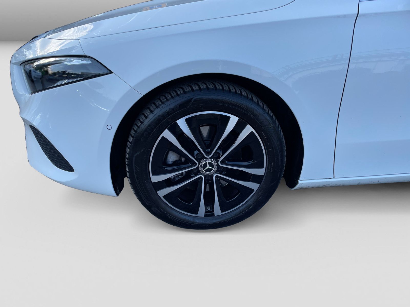 Mercedes-Benz A 180 A-Klasse A180 Progressive DCT AHK NAVI CAM foto 5