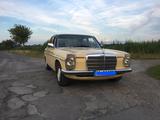 Mercedes-Benz 200D - Mercedes-Benz 200 Oldtimer mit Diesel-Antrieb