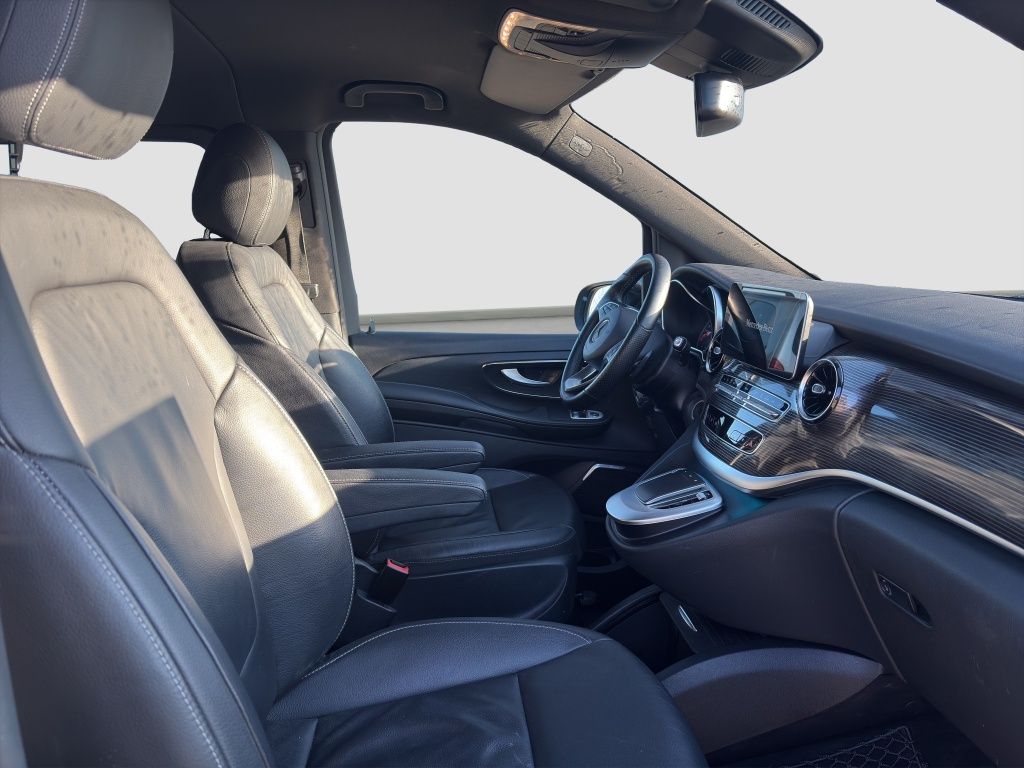 Fahrzeugabbildung Mercedes-Benz EQV 300 AVANTGARDE Lang Leder*Navi*360*KeyLess