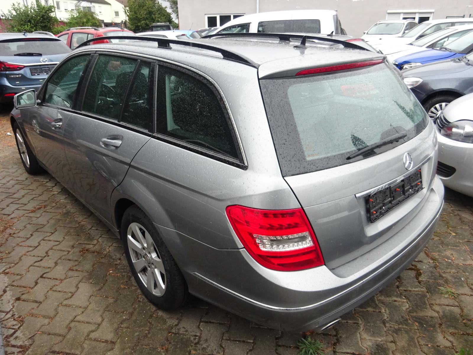 Mercedes-Benz C220 2011 — photo 5