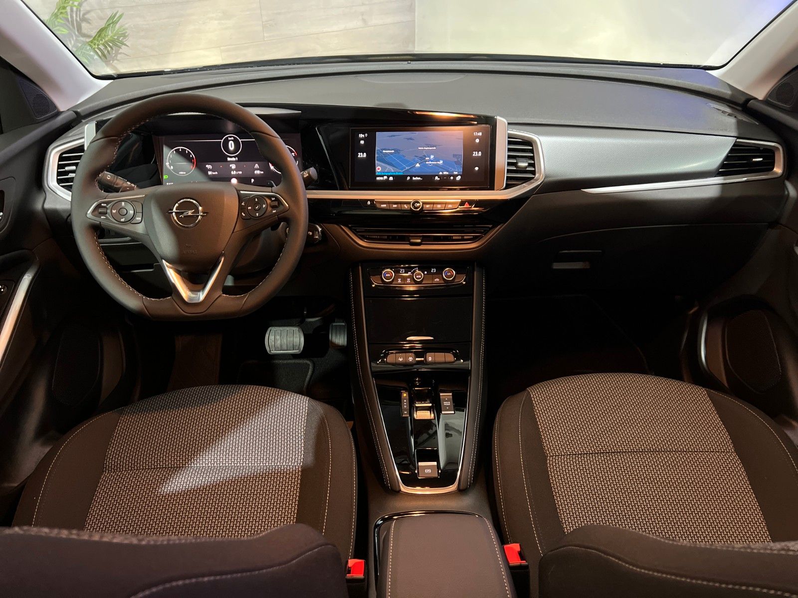 Fahrzeugabbildung Opel Grandland Enjoy *Automatik *NAVI *ASSISTENZ *