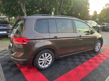 Volkswagen Touran - 7
