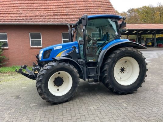 New Holland T6020