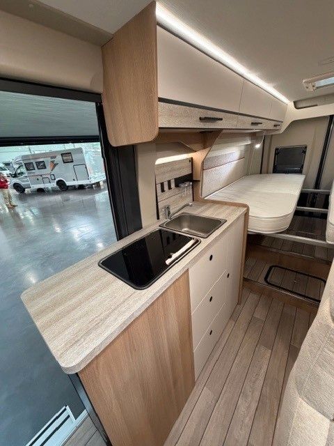 Fahrzeugabbildung Forster Vantasy V 636 EB Vibe Edition *Autom.*Markise*RF