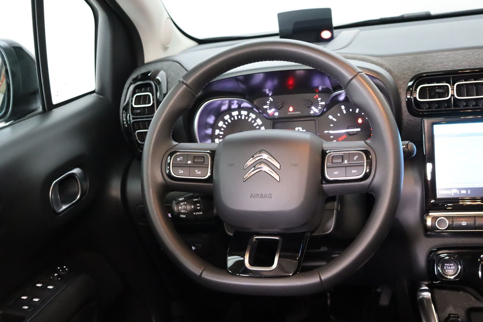 Fahrzeugabbildung Andere Citroën C3 Aircross PT 110 Shine * MwSt. ausw. *
