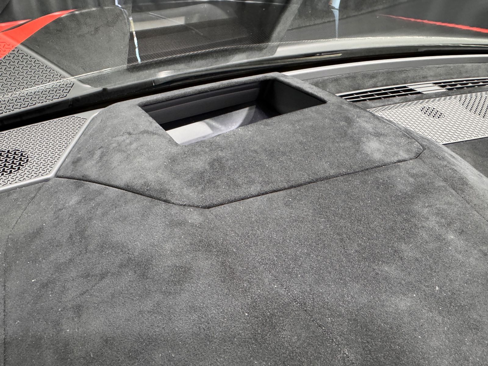 Fahrzeugabbildung Lamborghini Urus Performante|FULL-CARBON|AKRAPOVIC|MASSAGE|