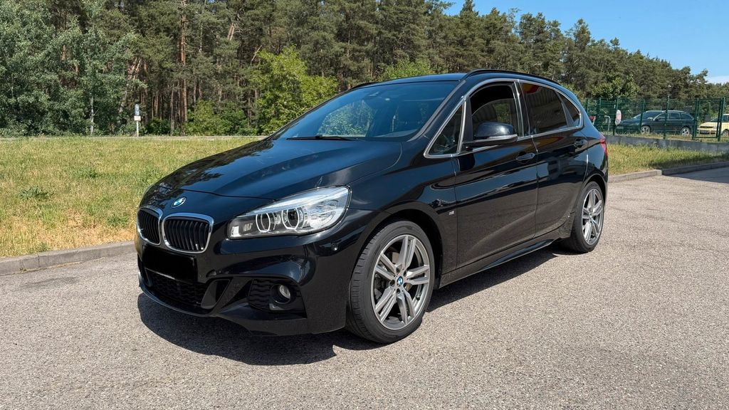 Image of BMW 218