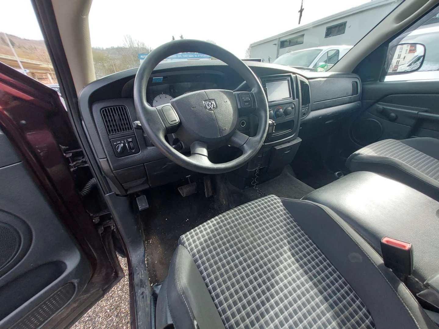 Dodge Ram 2004 — photo 15