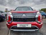 Mitsubishi Plug-in Hybrid Outlander Top 4WD Luxury Dienstwa - rote Mitsubishi Plug-in Hybrid Outlander