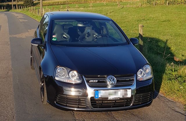 Volkswagen Golf V R32 DSG Schalensitze nur noch bis 1.12!!!