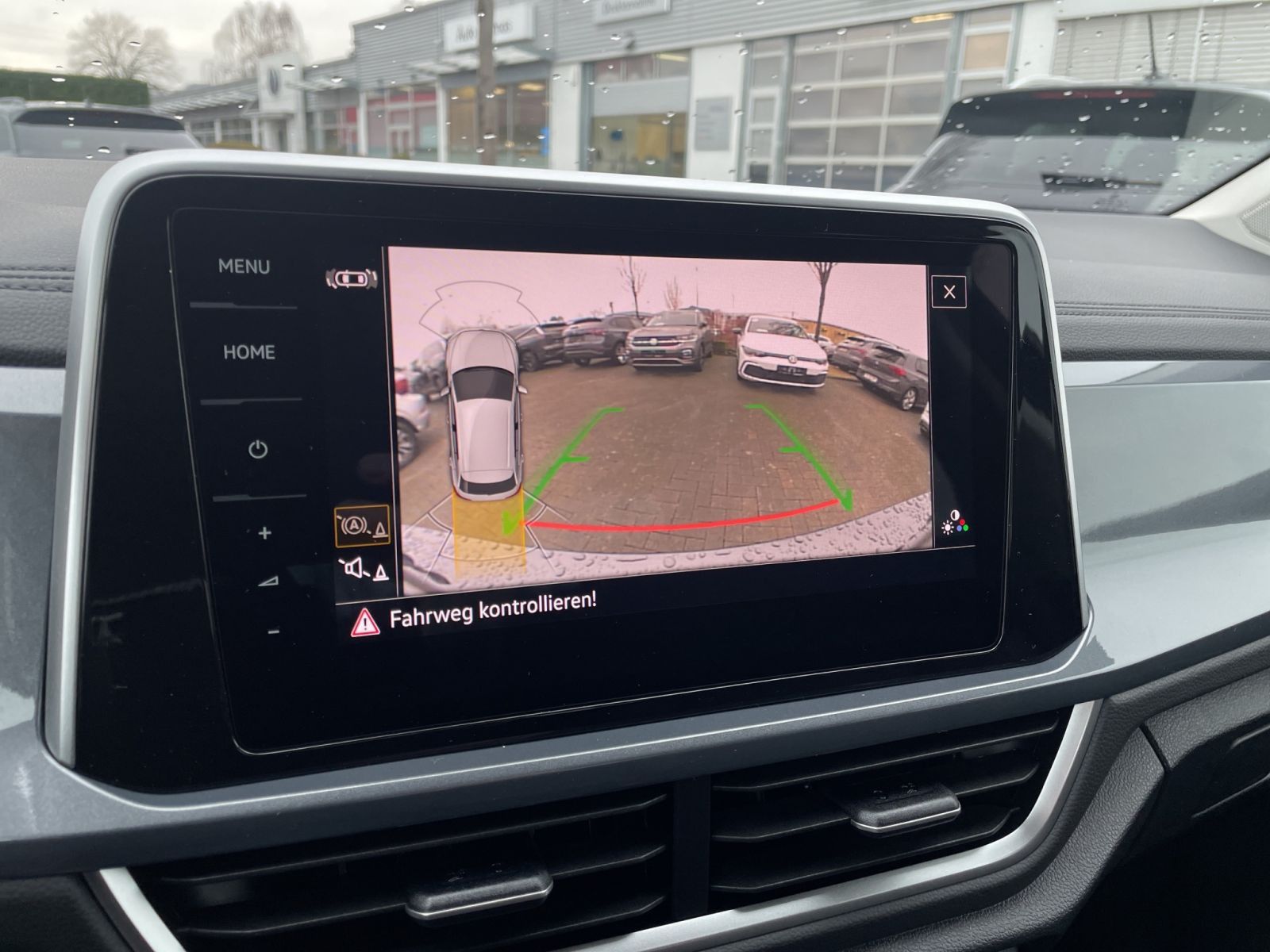 Volkswagen T-Roc - Bild 12