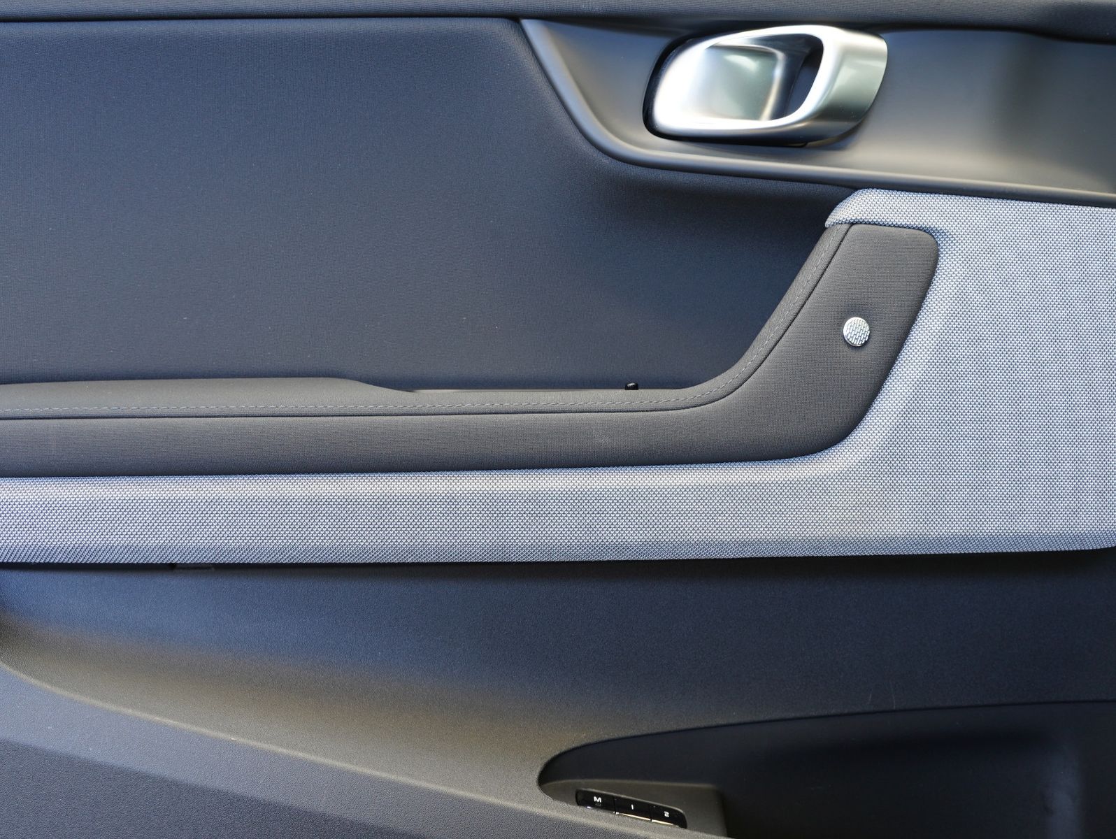 Fahrzeugabbildung Polestar 2 Long Range Dual Motor AWD 78kWh PILOT/PLUS/SOH
