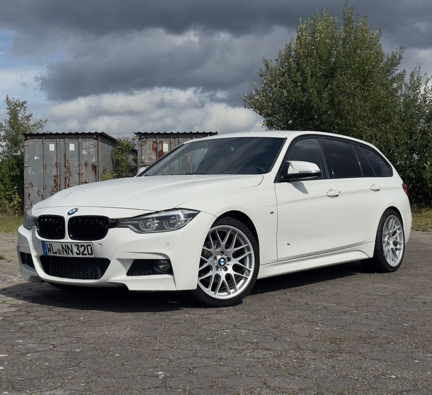 Image of BMW 320