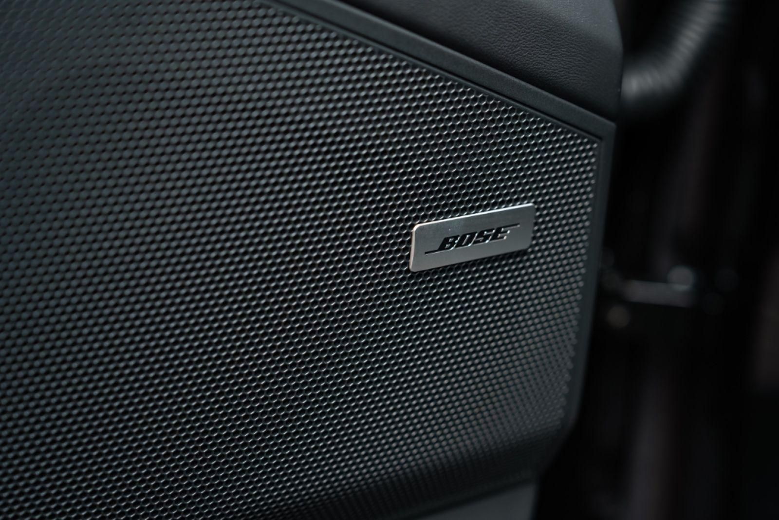 Fahrzeugabbildung Porsche Cayenne Coupé GTS REAR AXLE/HUD/360/PASS DISPL