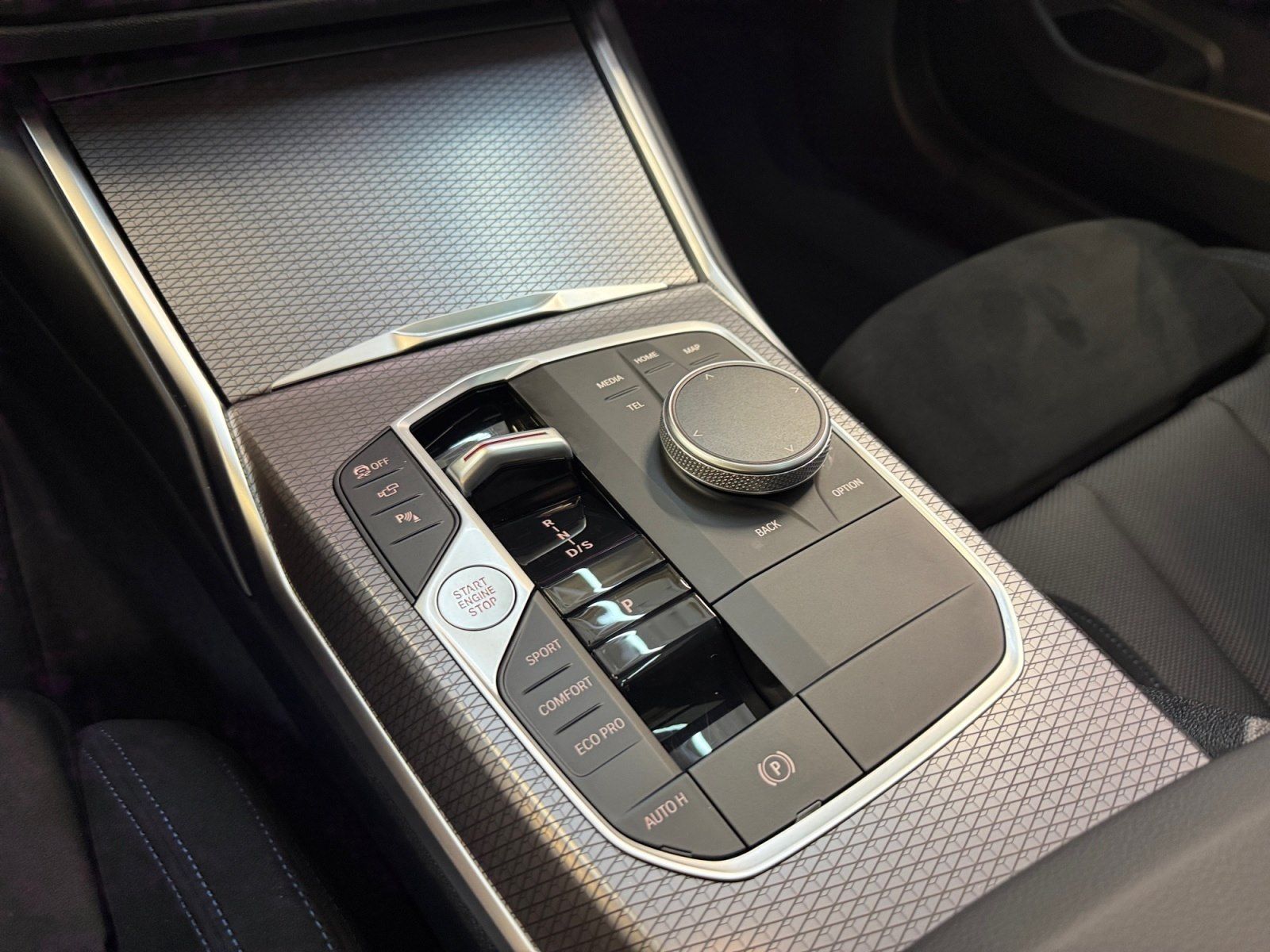 BMW 330 - Bild 10