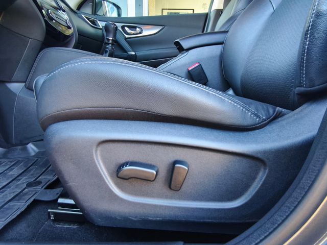 Nissan Qashqai Tekna*AHK*LED*Navi*SHZ*Kamera*PDC*
