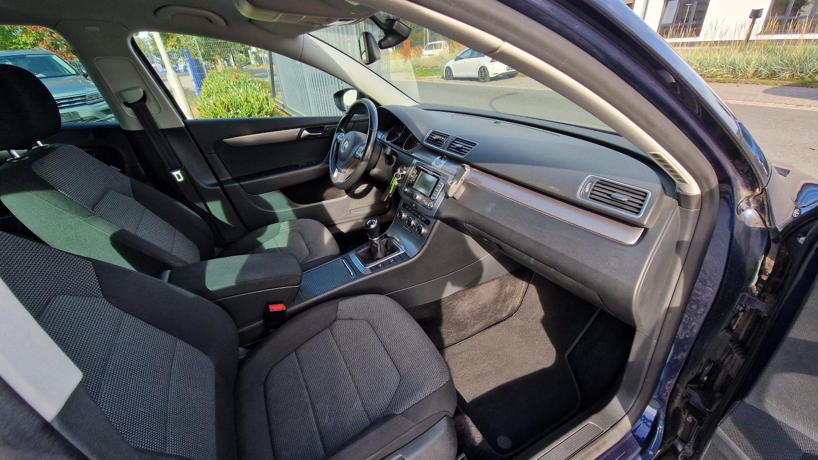 Volkswagen Passat 2014 — photo 9