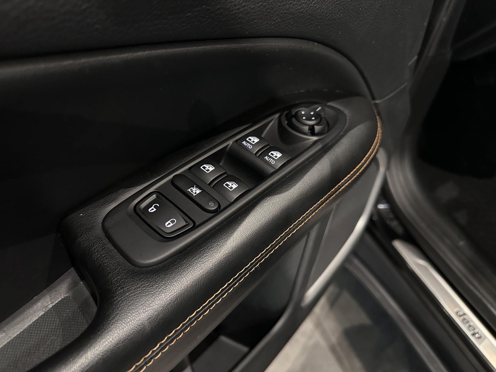 Jeep Compass Limited 4WD *AHK, NAVI, CARPLAY*