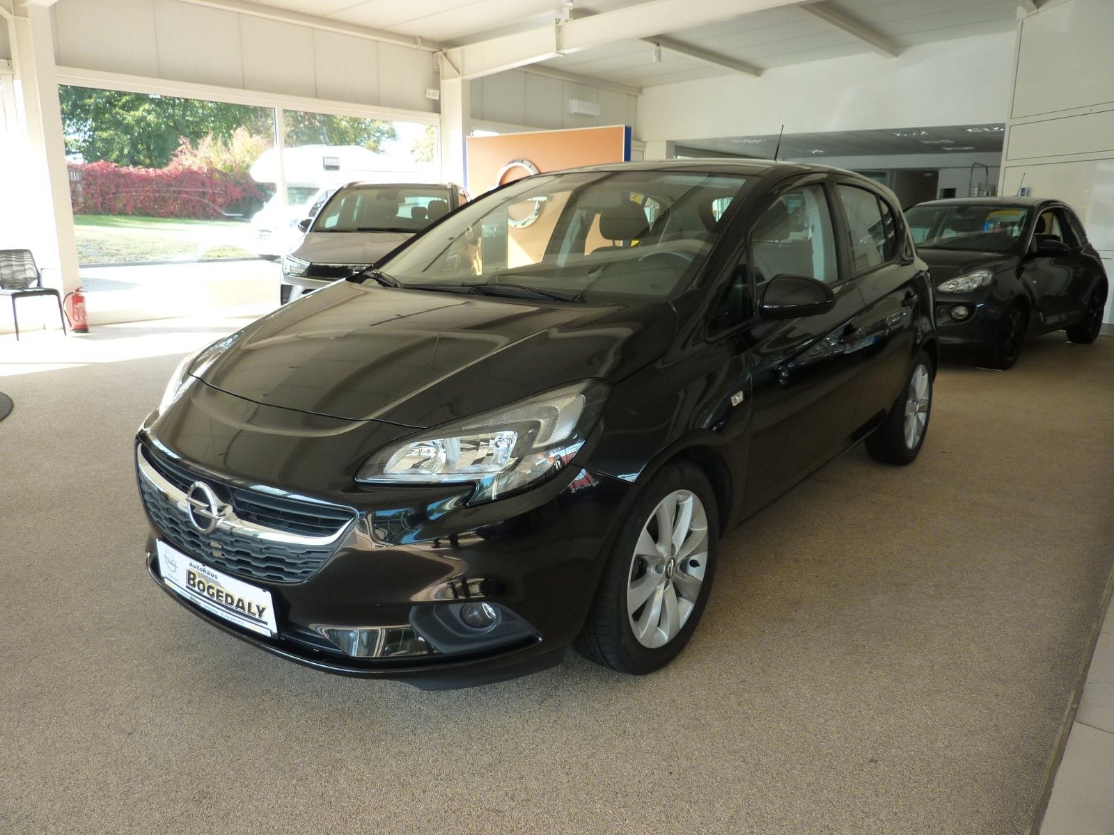 Fahrzeugabbildung Opel Corsa 1.4 Edition, AC, BC, Allwetter