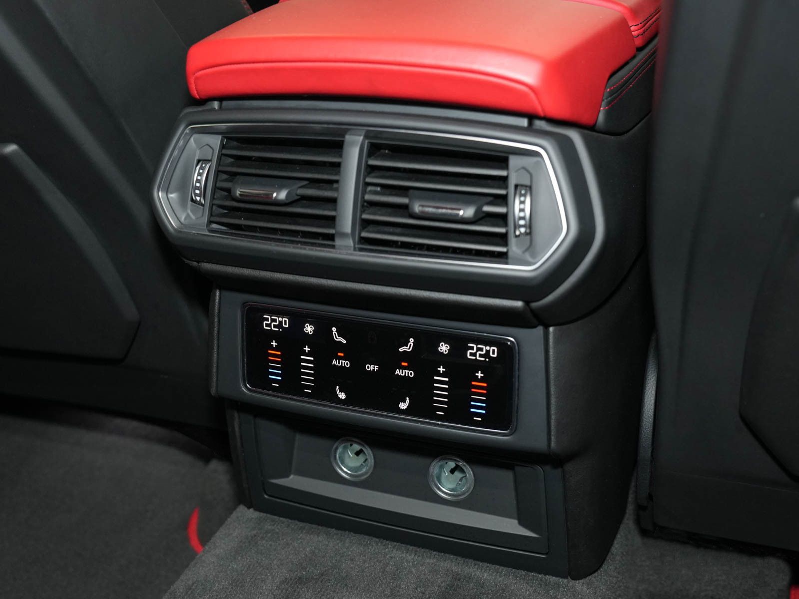 Fahrzeugabbildung Lamborghini Urus - B&O 3D|ADAS|BicolorSportivo|22"|Pano|Mass